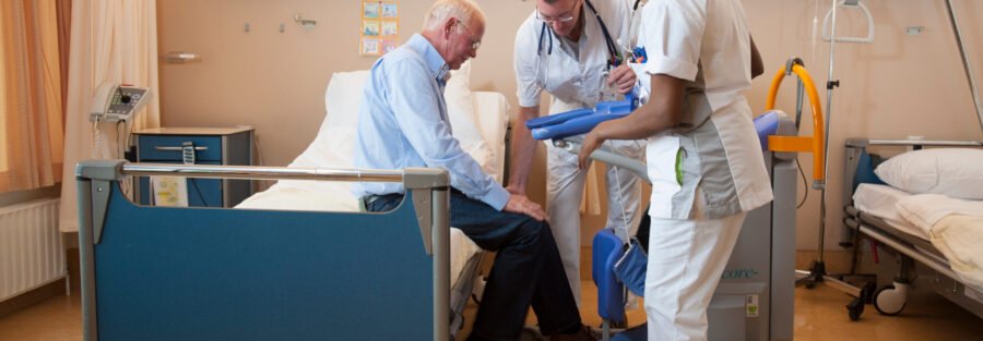 New Year, New Goals: The Benefits of a Safe Patient Handling Program