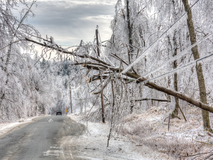 What to Do in a Power Outage During Freezing Winter Weather