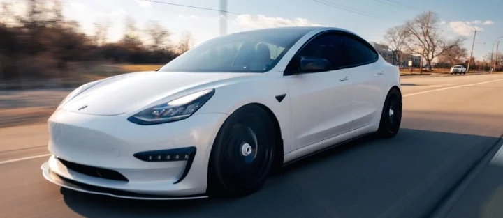 The Role of Telematics in Insuring Modern Electric Vehicles