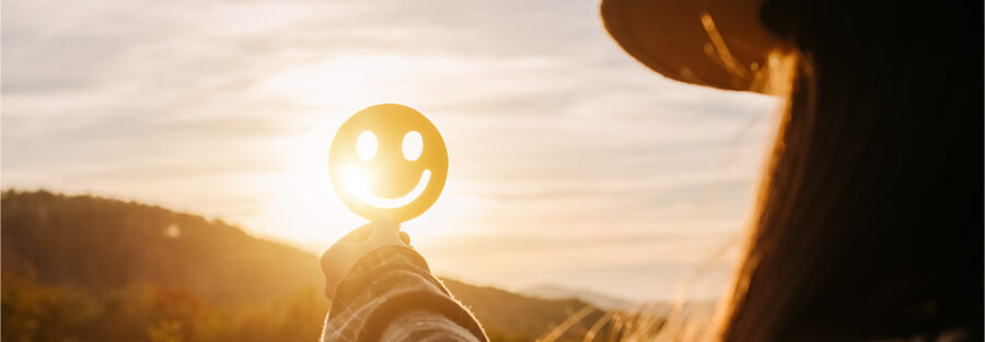 Once considered a niche offering or a reactive add-on, mental health benefits have now moved to the center of the employee experience. In 2025, nearly half of U.S. employers offer some form of mental health support beyond traditional EAPs—a sharp rise from just 30% in 2023. This shift isn’t just cultural; it’s strategic.