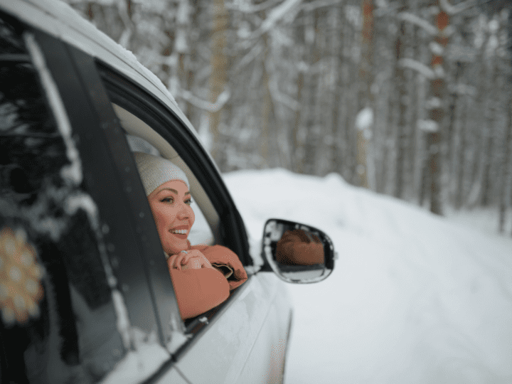 What to Pack in Your Emergency Car Kit This Winter